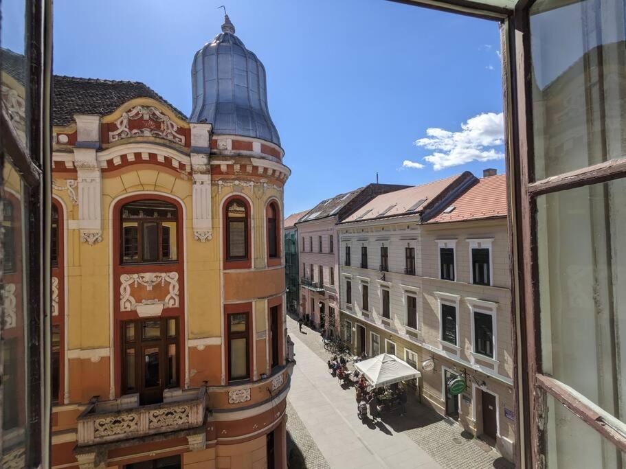 Boheme Central Apartment Тимишоара Экстерьер фото